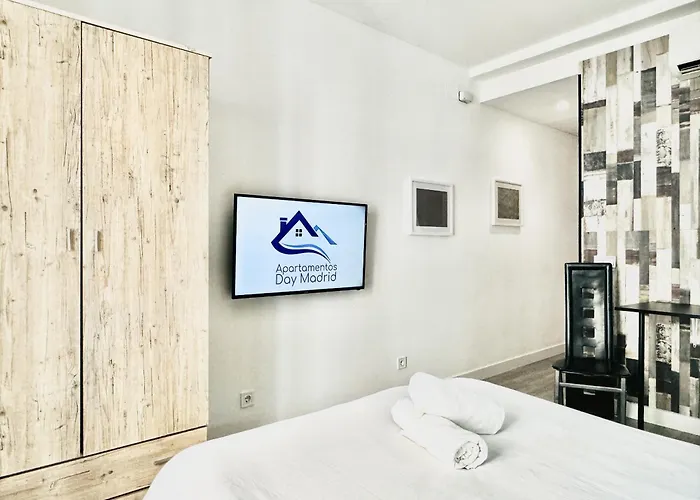Apartamentos Day Madrid Callao Centro Gran Via Sol Malasana